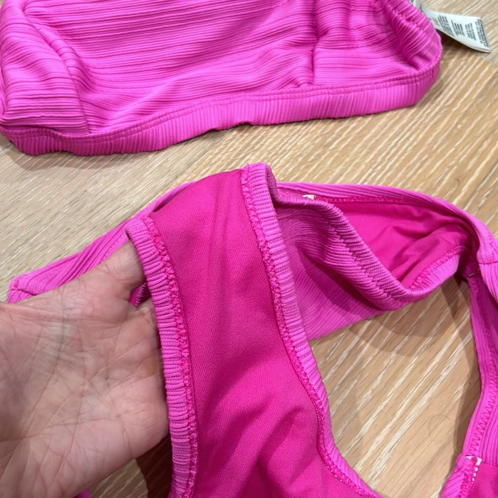 Jessica Simpson pink 2 pc swimsuit in size Small.